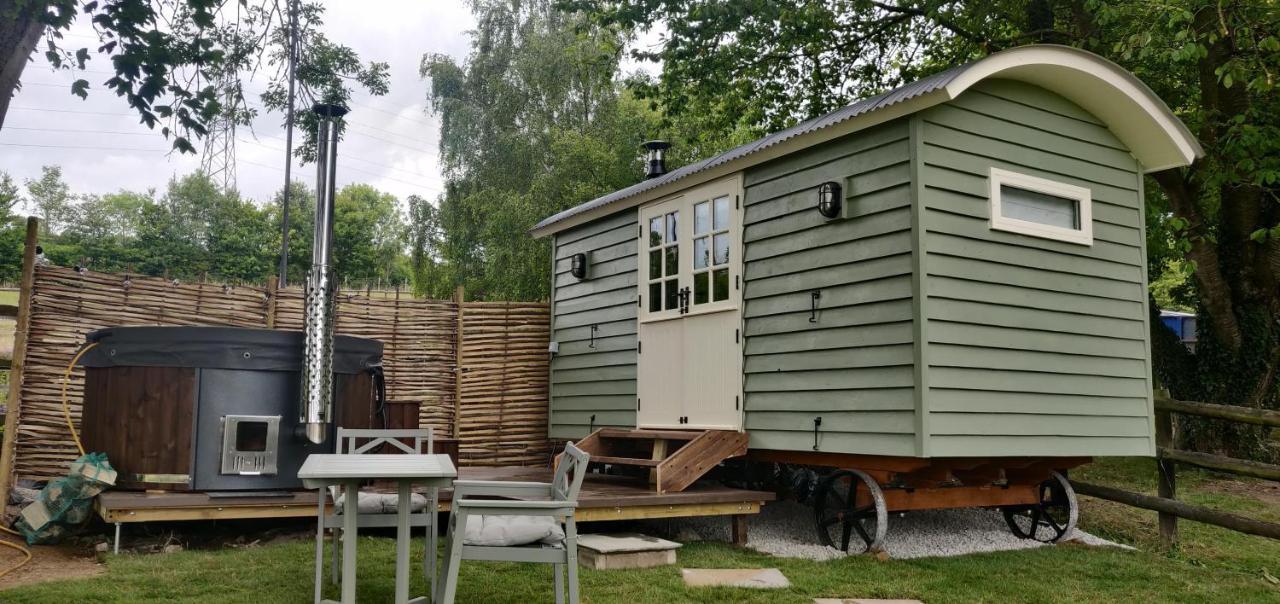 Romantic Shepherds Hut With Stunning Sunsets Hollingbourne Extérieur photo